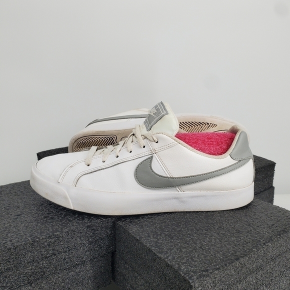 Nike Shoes Men 11.5 Leather Court Royale AC White Casual Sneakers BQ4222 105 - Picture 11 of 12